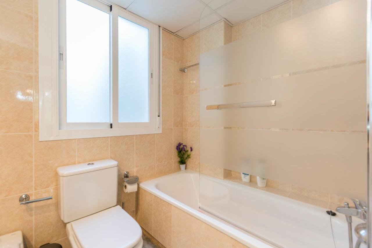 4 Bedroom Apartment In Puerto Banus 150 Meters From The Beach Marbella Bagian luar foto