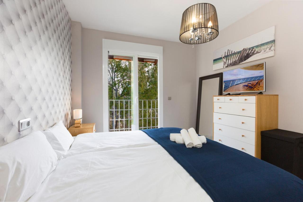 4 Bedroom Apartment In Puerto Banus 150 Meters From The Beach Marbella Bagian luar foto